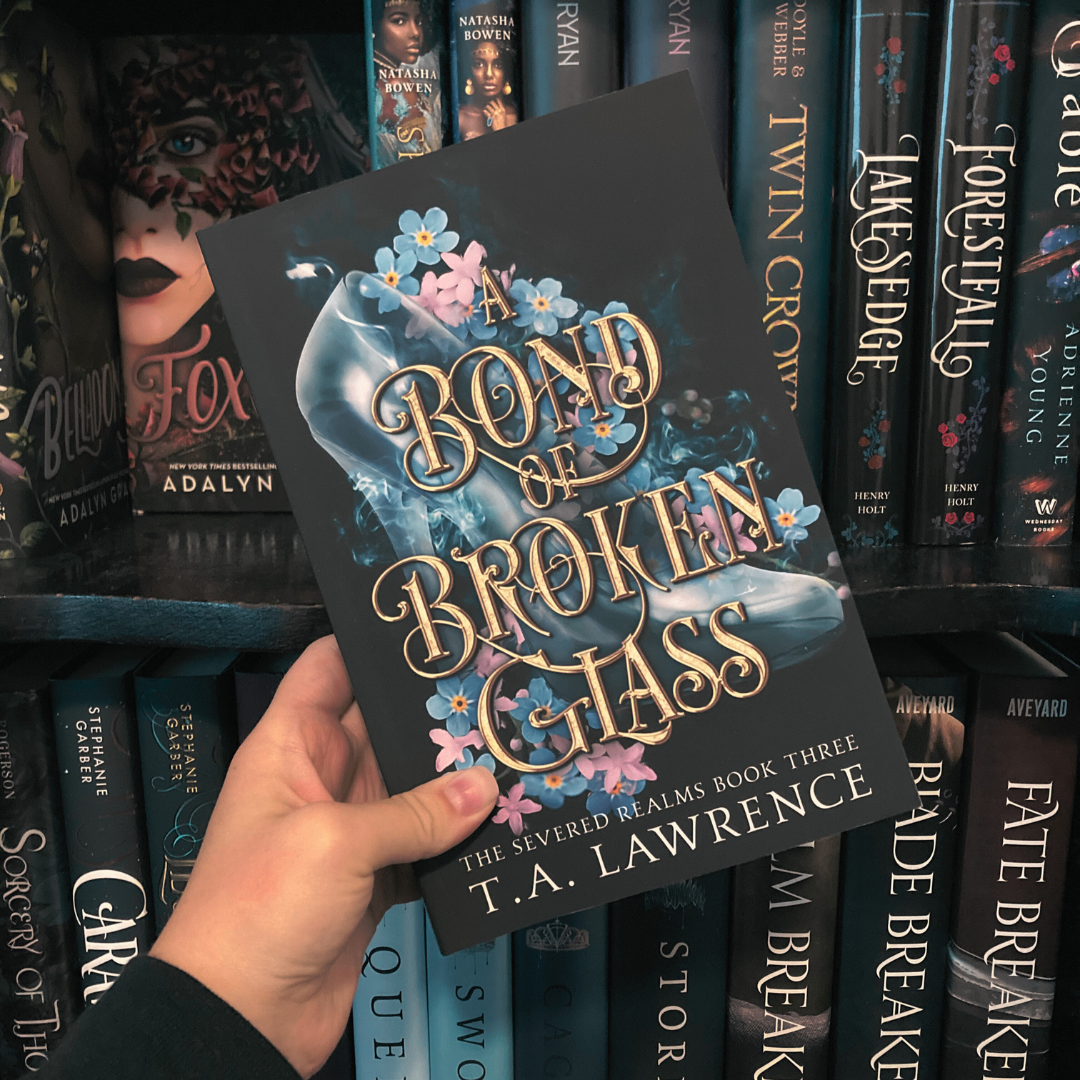 A Bond of Broken Glass (The Severed Realms Book Three) (Paperback)