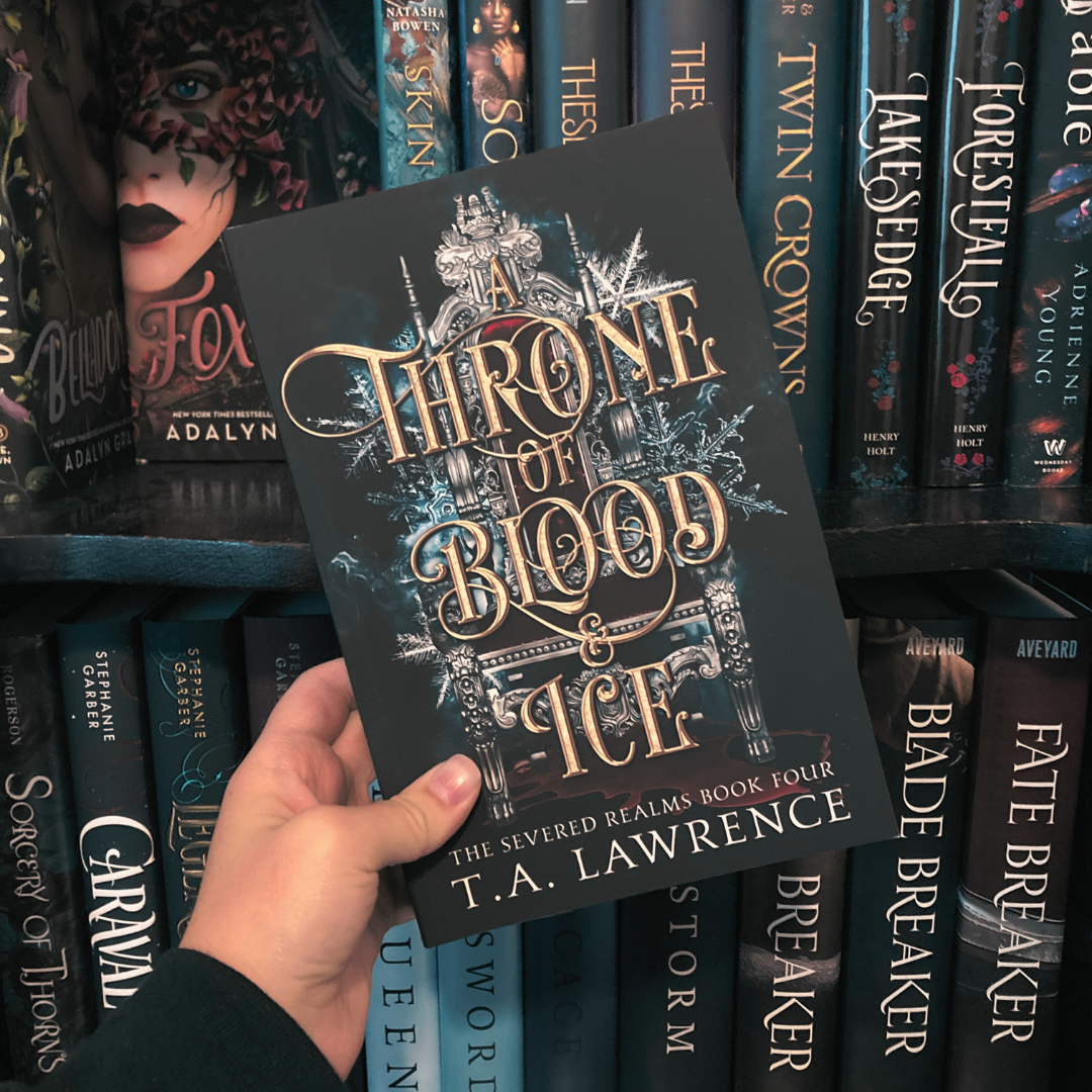 A Throne of Blood and Ice (The Severed Realms Book Four) (Paperback)